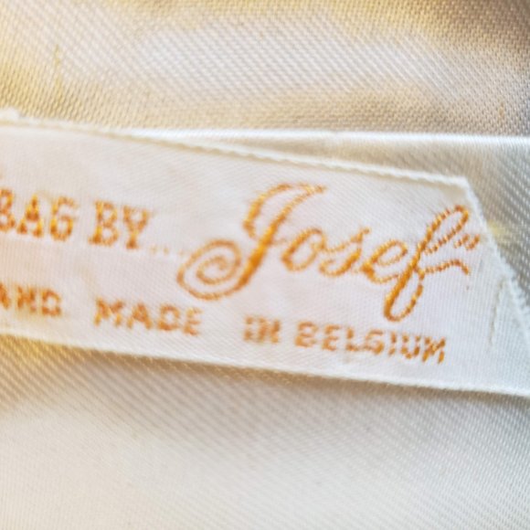 "Bag by Josef" Hand Made Vintage Handbag, from Belgium, White and Floral Beads - Picture 3 of 8